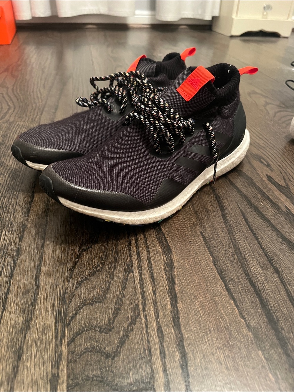adidas Men’s UltraBoost Mid